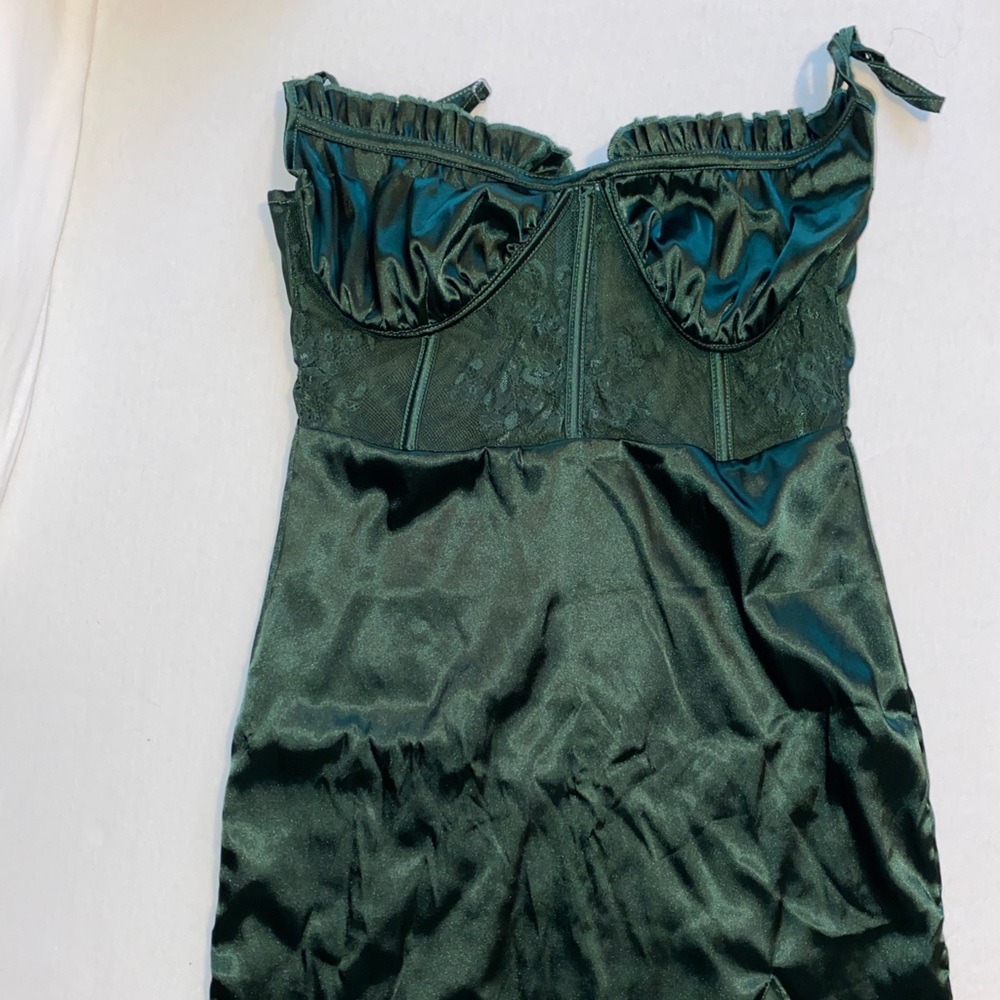 Bodycon lace corset mini dress balconette green never worn